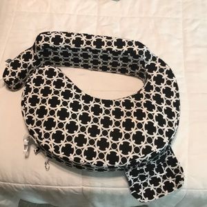My Brest Friend Nursing Pillow -NWOT